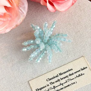 Elegante ciondolo a fiore di perline blu chiaro per scarpe jelly e zoccoli fai-da-te