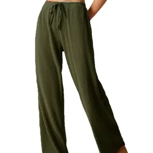 Pantaloni larghi testurizzati da donna con coulisse in verde oliva per il relax