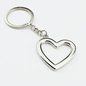 Creative Hollow Heart Shaped Keychain Zinc Alloy Metal Mirror Polished Key Ring For Women Men Car Bag Pendant Gift Jewelry