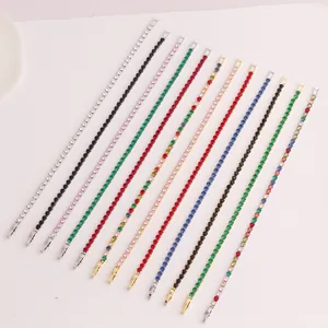 Sammlung bunter Zirkonia-Tennisarmbänder in verschiedenen lebhaften Farben und Designs