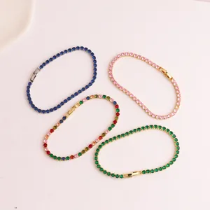 Elegantes Set mit vier bunten Zirkonia-Tennisarmbändern in Blau, Rosa, Grün und Regenbogen