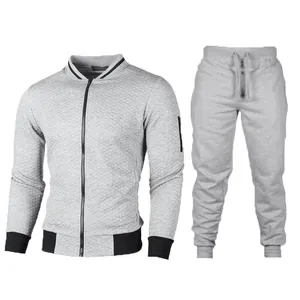 Survêtement matelassé gris pour homme avec veste à col montant zippée et jogging