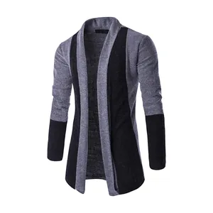 Strickjacke für Herren mit Patchwork-Design in Grau und Schwarz, schmale Passform.