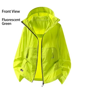 Détail de la veste de protection solaire d'extérieur anti-UV vert fluo respirante