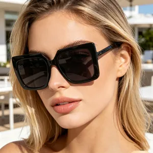 Lunettes De Soleil Carrées Surdimensionnées Pour Femmes Mode Tendance Protection UV400 Monture PC Rétro Pour Voyage En Plein Air