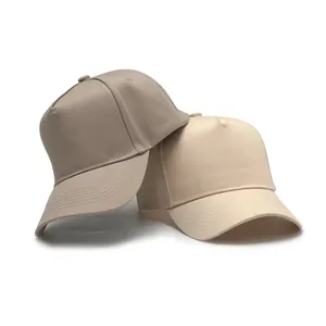 Paire de casquettes de baseball 5 panels en coton vierge en coloris taupe et beige uni.