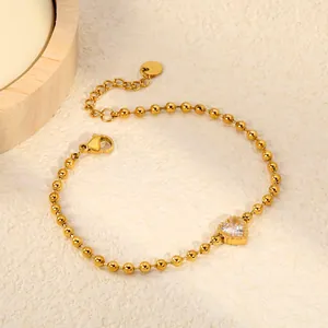 Bracelet élégant en perles de zircon en forme de cœur en acier inoxydable doré 18 carats