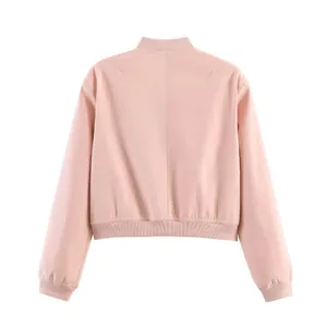 Vista posteriore di un giubbotto bomber rosa chiaro da donna con colletto alla coreana