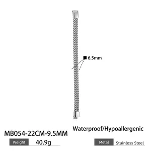 Detail of men's 9.5mm stainless steel mesh bracelet with 40.9g weight specifications