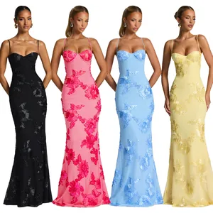 Eleganti abiti lunghi da cerimonia in quattro colori con ricamo floreale e schiena nuda