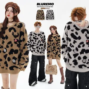 Men Vintage Leopard Print Mohair Look Oversized Sweater High Street Round Neck Knitwear With Metal Badge Decoration