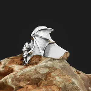Vintage gothic bat stainless steel ring for men with punk style halloween design