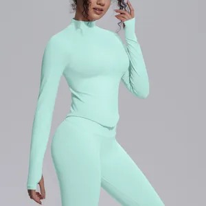 Detailed view of mint green seamless yoga set featuring a zipper jacket and leggings