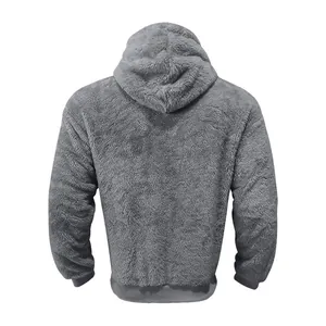 Vue arrière détaillée d'un sweat-shirt à capuche en polaire duveteuse pour hommes gris