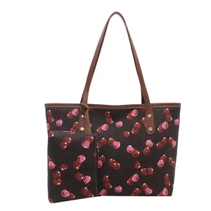 Grand sac cabas imprimé cerise avec une petite pochette zippée assortie incluse