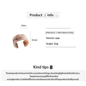 Vue détaillée du bracelet jonc en résine marbrée avec dimensions et poids indiqués