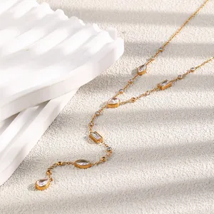 Elegante collana a Y in acciaio inossidabile placcato oro 18K con zirconi geometrici
