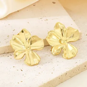 18K gold-plated stainless steel flower earrings with textured petals