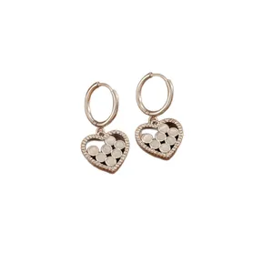 Boucles d'oreilles cœur en acier inoxydable 304 avec zircone et perles