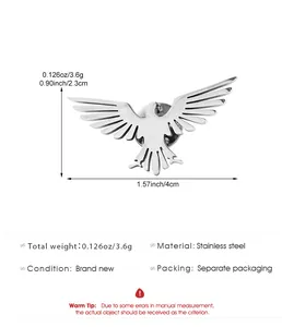 Stainless steel eagle brooch detail with dimensions 4cm x 2.3cm and weight 3.6g.