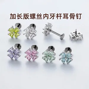 Orecchino Labret in Titanio con Filettatura Interna Trifoglio Cuore Zirconia Gioielli Piercing Cartilagine Helix Tragus