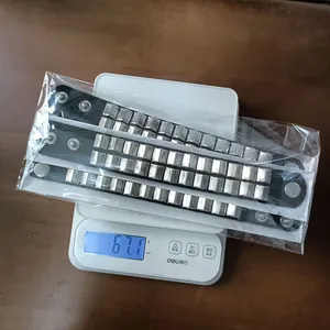 Weight demonstration of the 3-piece punk leather rivet bracelet set in clear packaging