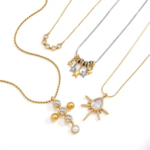 Elegante titanium stalen kettingen collectie met ster en kruis hangers voor dames
