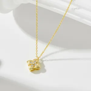 925 Sterling Silver Four-Petal Flower Pendant Necklace For Women Elegant Rhinestone Inlaid Clover Clavicle Chain Jewelry Gift