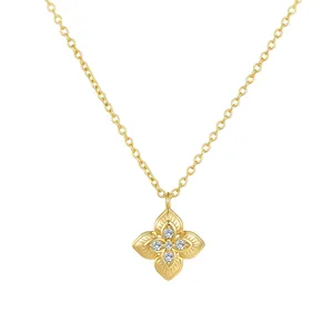 Gold-plated 925 silver necklace with sparkling four-leaf clover pendant and CZ inlay