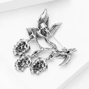 Vintage silver mulberry fruit brooch pin with detailed botanical texture for unisex wear