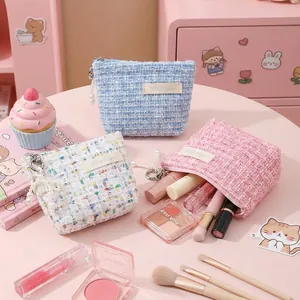 Elegant tweed mini cosmetic bags with pearl charms for lipsticks and coins storage