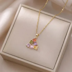 Bunter Zirkon Dreieck Anhänger Halskette Damen Titanstahl Vergoldet Geometrischer Regenbogen Baguetteschmuck Geschenk
