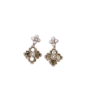 Elegant zircon pearl flower dangle earrings featuring a retro palace style design