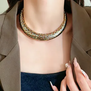 Close-up of bold leopard print U-shaped choker necklace for professional fashion styling