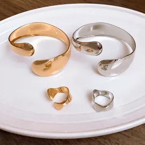 Irregular Glossy Oval Open Bangle And Ring Set For Women Vintage Metallic Gold Silver Plated Fashion Jewelry Accessory