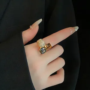Luxurious gold-plated geometric open ring with sparkling zircon stones for women