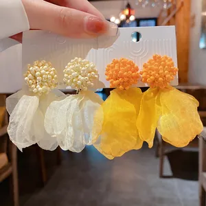 Pastoral Style Clustered Petal Stud Earrings For Women Acrylic Organza Flower Artificial Pearl Stainless Steel Post Jewelry