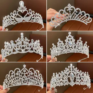 Lussuoso Cerchietto con Corona in Strass Fiore Foglia per Donne Ragazze Principessa Compleanno Matrimonio Festa Accessori Capelli in Lega