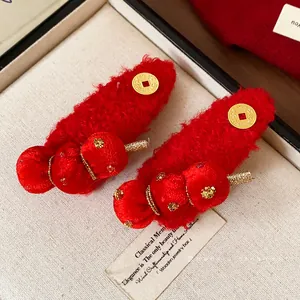Elegant red plush Tanghulu hair clips for women in New Chinese Style design