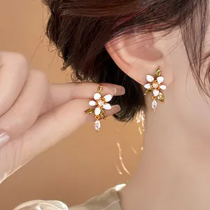 14K Vergoldete Blumen Ohrringe mit Zirkonia Emaille Frischer Urlaubsstil Ohrstecker für Damen Schmuckzubehör