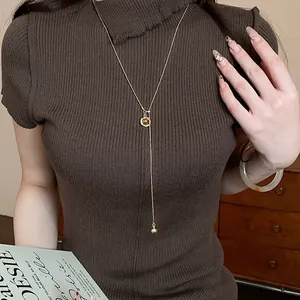 Elegant retro Maillard style adjustable long sweater necklace with resin pendant for women