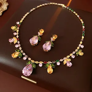 Exquisites Vintage Hofstil Mehrfarbiges Zirkon Blumen Halskette und Ohrring Schmuckset