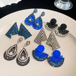 Vintage Fan Carved Metal Drop Earrings With Silver Earring Post Luxurious Fashion Rhinestone Geometric Earrings For Women Jewelry