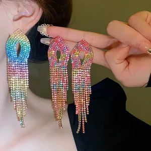 Orecchini a Goccia con Nappa Lunga da Donna Gradiente Colorato Strass Intarsiato Perno in Argento Sterling 925 Orecchini in Rame con Nappa Gioielli di Moda Esagerati