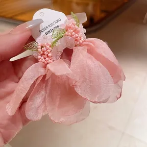 Orecchini a fiore in rete rosa stile foresta con perni in argento S925 per donne