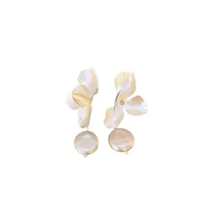 Elegant flower drop earrings with silver needle and pearl-like beads