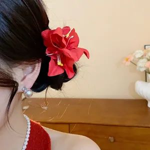 Barrette à cheveux fleur rouge hibiscus en tissu pour vacances, accessoire élégant de coiffure