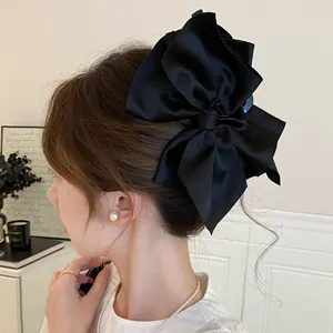 Pinza per capelli con fiocco in raso francese, elegante fermaglio nero per donna