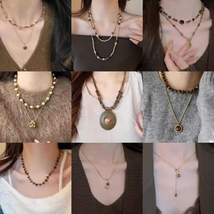 Vintage Palace Style Tiger Eye Stone Pendant Necklace Alloy Beaded Sweater Chain Elegant Women Fashion Jewelry Neck Accessory