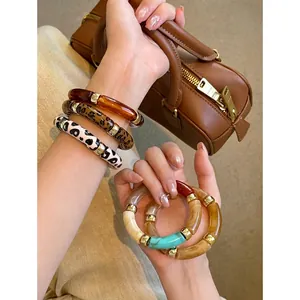 Vintage Acrylic Smudged Round Bracelet For Women Fashion Leopard Print Amber Marble Style Bracelet With Gold Metal Spacers